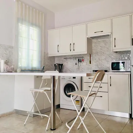 Апартаменты Amorgos Gardens Пафос